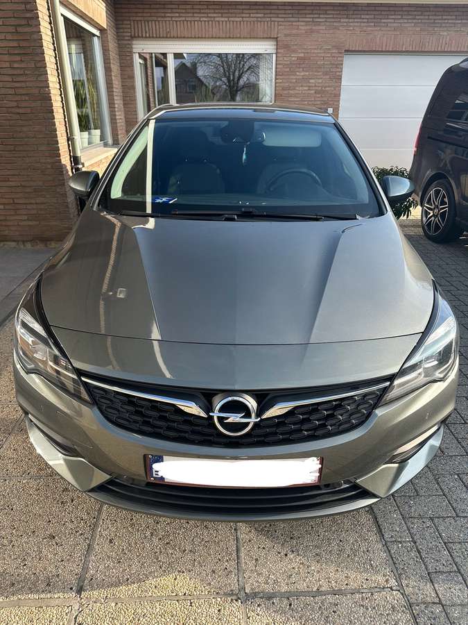 Opel Astra 2021
