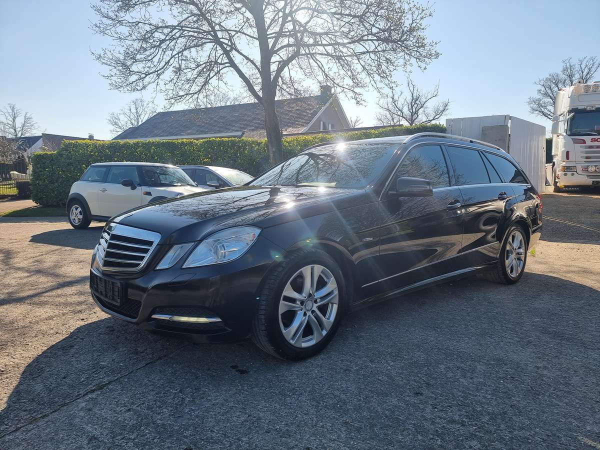 Mercedes-Benz E 200 2011
