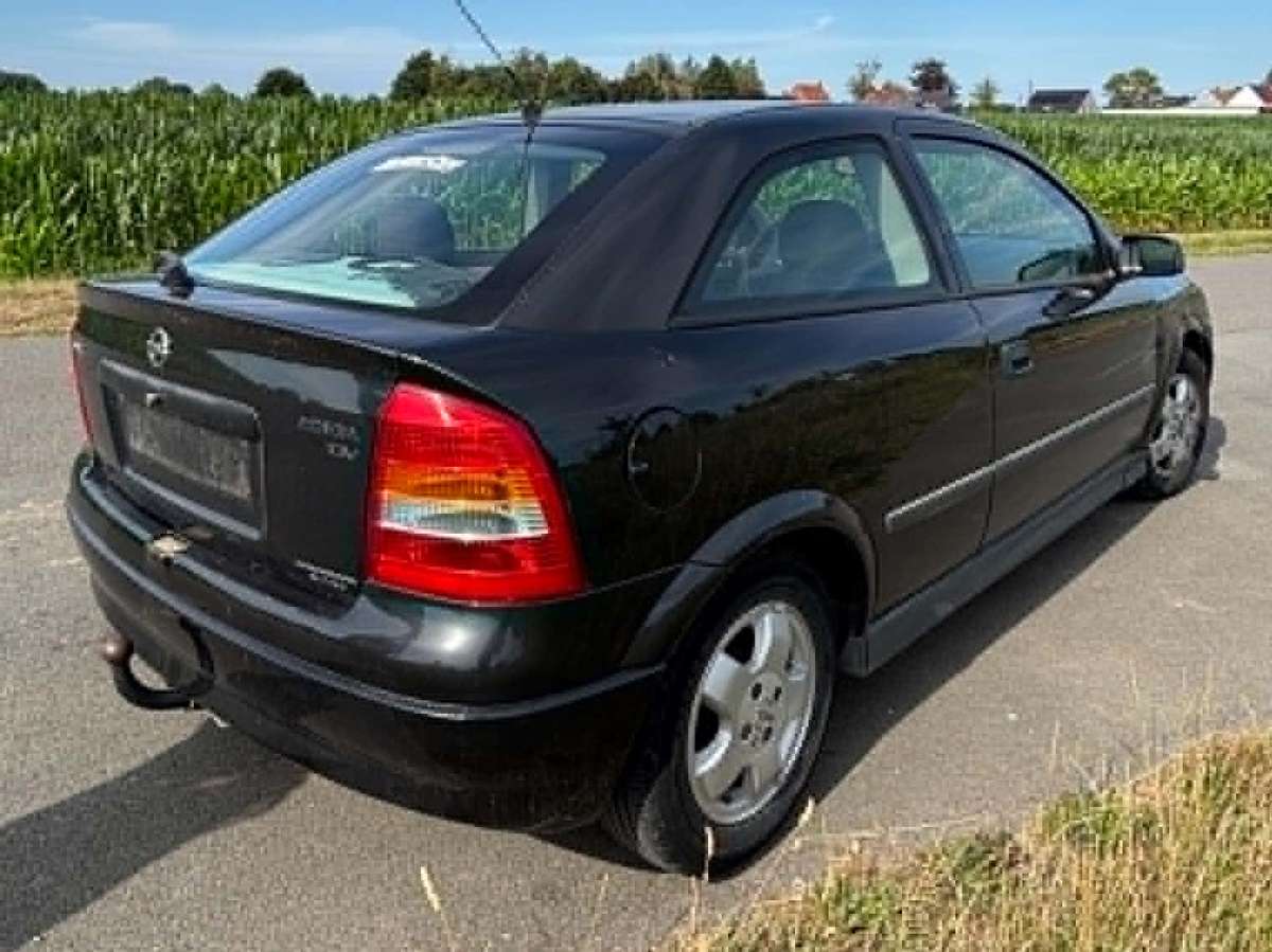 Opel Astra 2000