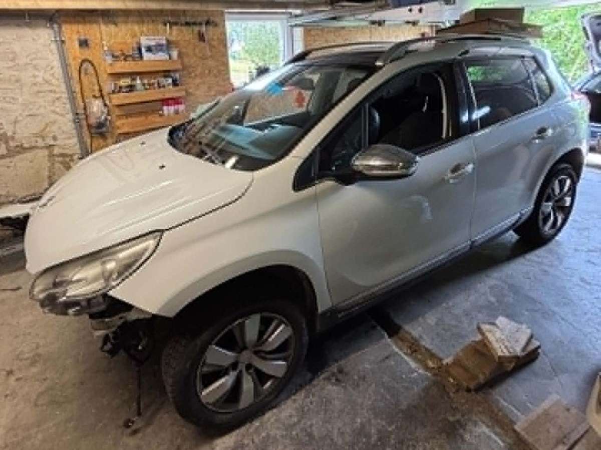 Peugeot 2008 2014