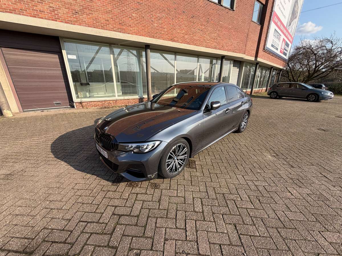 BMW 318 2020