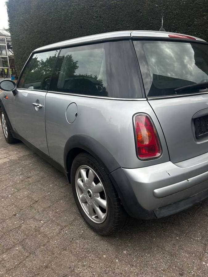 Mini One 2003